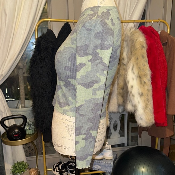 BP Nordstrom Camouflage Longsleeve Army Green Long John Top Womens Casual Tee XS - Picture 4 of 9